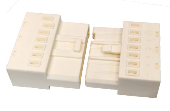 White LED Light Connector 5P 7P 16A 22-14 AWG
