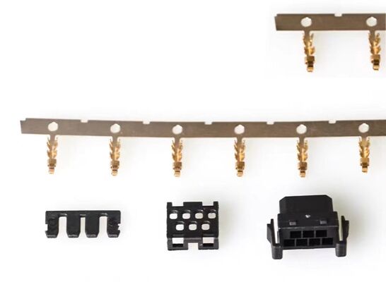 4-Pin Servo Motor Connector with Crimp/Solder Termination and Silver/Gold Plated Contacts